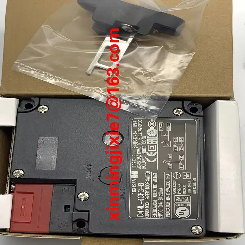 new original D4NL-1FFA-B4 D4NL-1FFA-B4S D4NL-2FFA-B D4NL-2FFA-BS D4NL-2FFA-B4 D4NL-2FFA-B4S   safety  door lock switch in stock