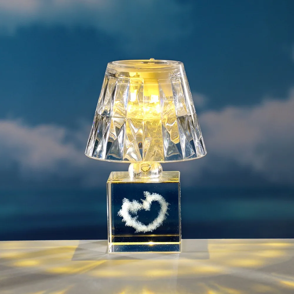 luminaria-de-mesa-moderna-com-cristais-e-led-estilo-vintage-com-cupula-transparente-de-acrilico-formato-de-diamante-luminaria-de-mesa-portatil-luz-noturna-de-mesa-com-design-de-agua-viva-ideal-para-quartos-e-karaokes