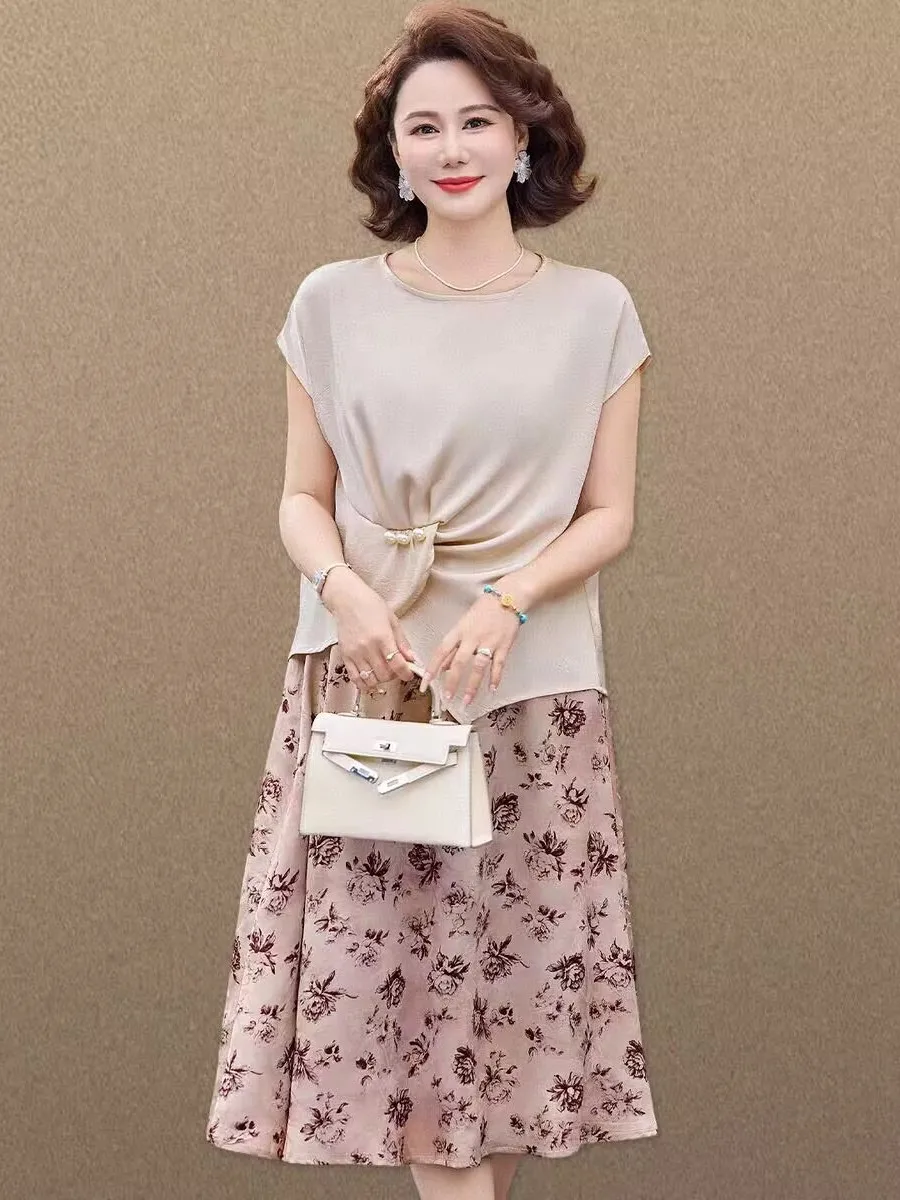 

New 2026 Summer Floral Print Short Sleeve Two-Piece Set Women's Breathable Half Skirt Fashionable Maternity Wear for Older La...