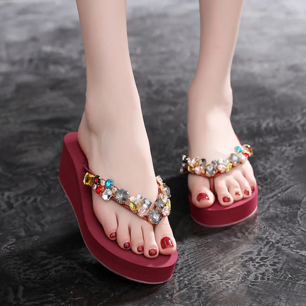 Women Slippers Summer Outside New Rhinestone Flip Flops Women Wearing Sequin Fashionable Beach Sandals Chanclas Mujer pantuflas