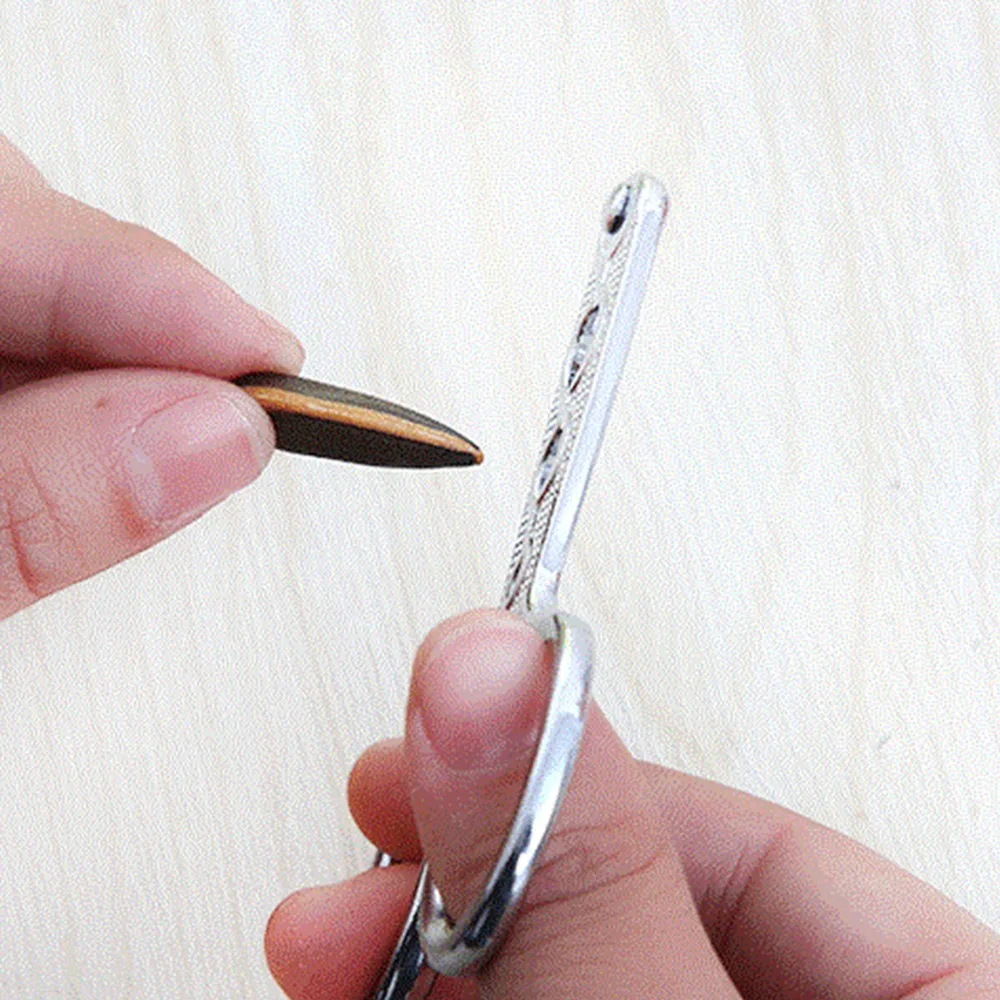 Ergonomic Manual Operation Nut Cracker Ergonomic Handle Plier Scissor Design Shell Opener Kitchen Tool For Pine Nuts