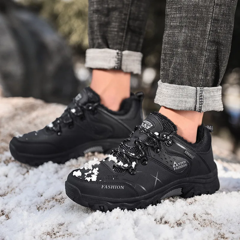 Winter Warm Plush Snow boots High Quality Waterproof Leather Men Boots Outdoor Rubber Lace-Up Ankle Boots Men Sneakers Size39-47