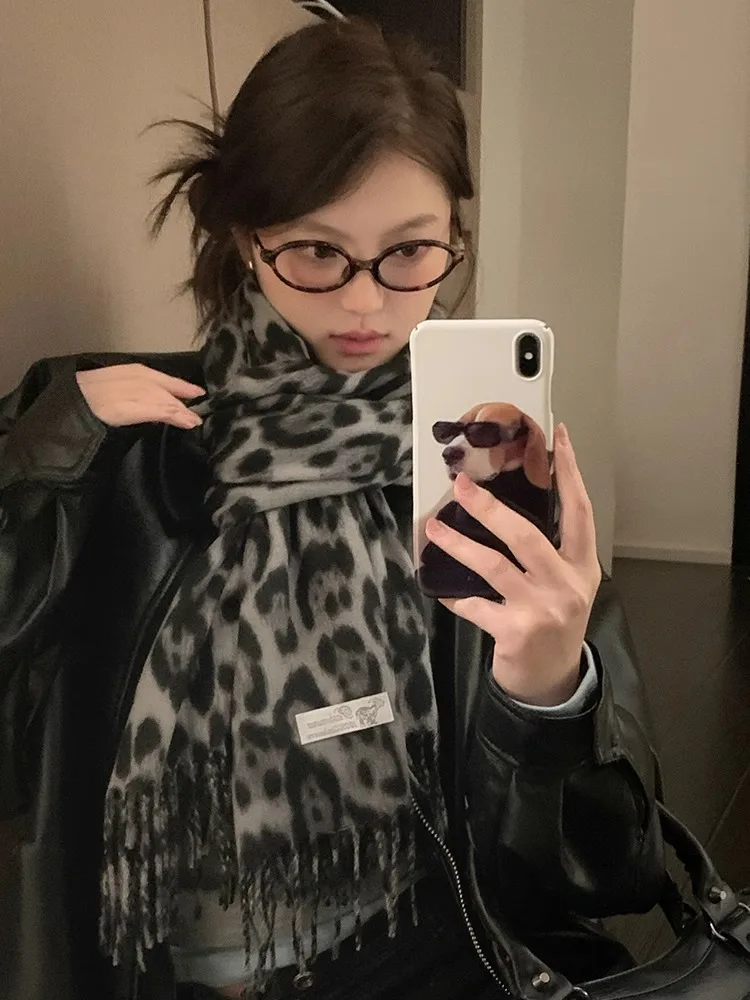 Retro Millennium Leopard-Print Fringed Scarf Woman Autumn And Winter Thickened Warm Shawl Sweet Cool Spice Girl Style Scarf