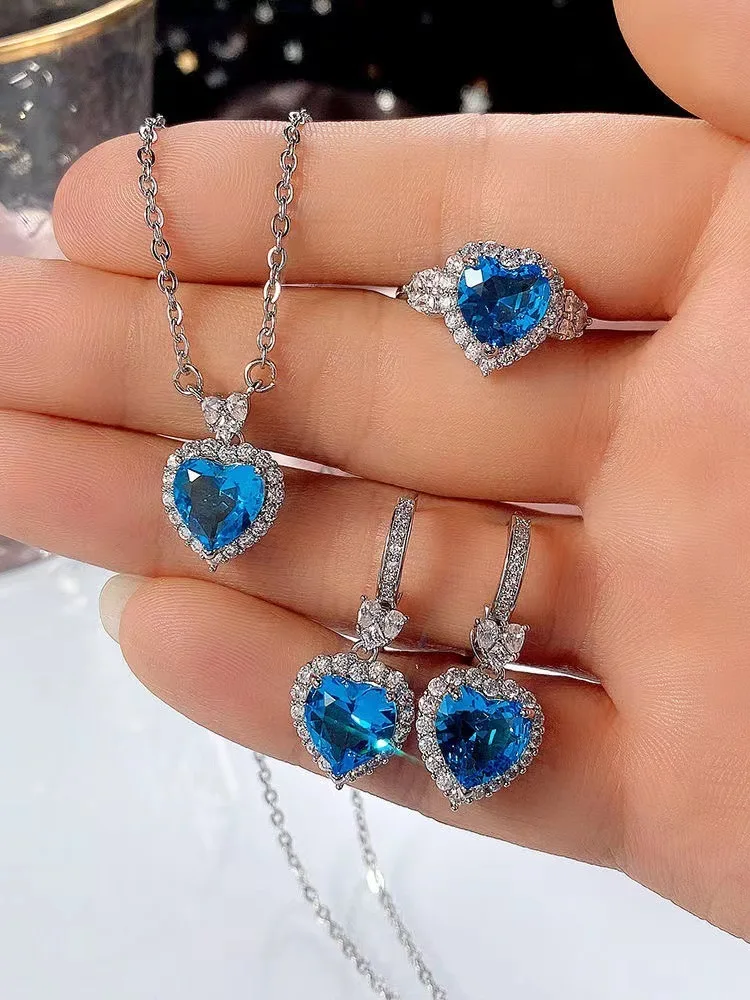 

New Ocean Heart Red Ruby Nelace for Women Ele Personali Cross-Border Accory INS Sle Faion Jewelry Accories