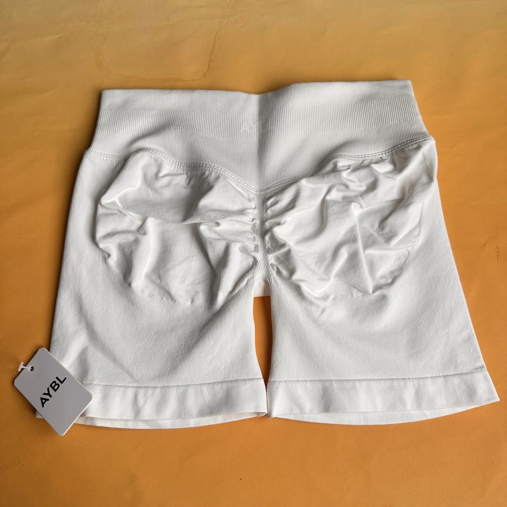 AYBL Low-Rise Yoga Shorts — Heupliftende fitness shorts voor dames: Elastisch, vochtregulerend en antislip sportshorts