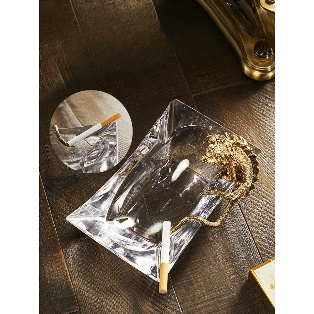 Creative personality Crystal glass square art transparent ashtray high-end design retro tea table small ornaments