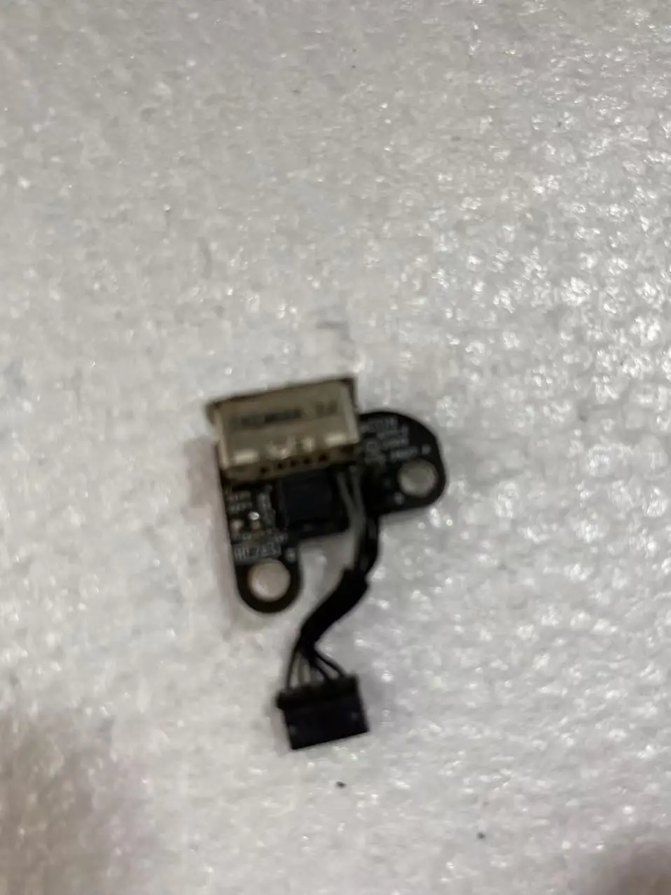 A1342 Б/У интерфейс питания 100% тест в порядке