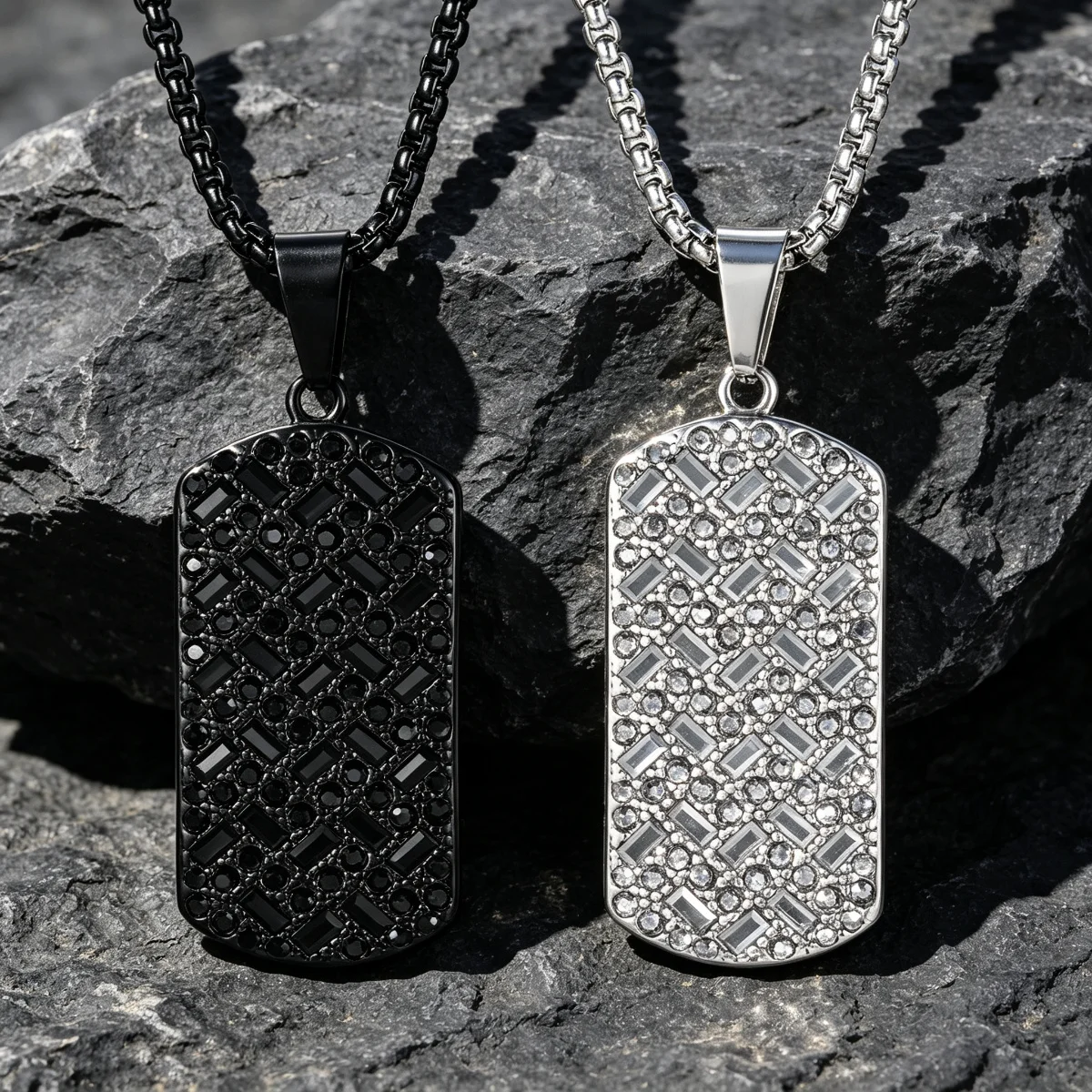 Titanium Steel Full Diamond Military Tag Pendant Men's Necklace, Black and Silver Full Rhinestone Dog Tag Pendant, 316L Stainless Steel, Non-Fading, Non-Allergenic, Hip-Hop Trendy Men's Accessories, Cross-Border Hot-Se