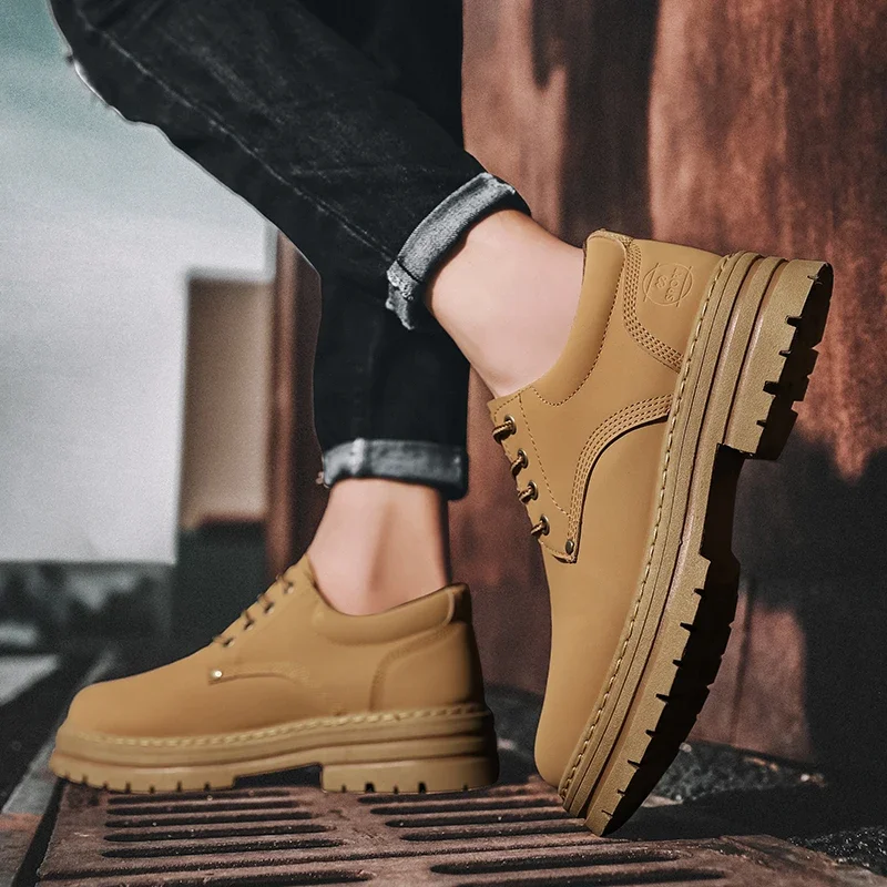 

Men's Luxury Designer Boots Cowboy Boots for Men Chelsea Boots Men New 2025 Outdoor Yellow Thick Soled Casual Motorcycle Shoes