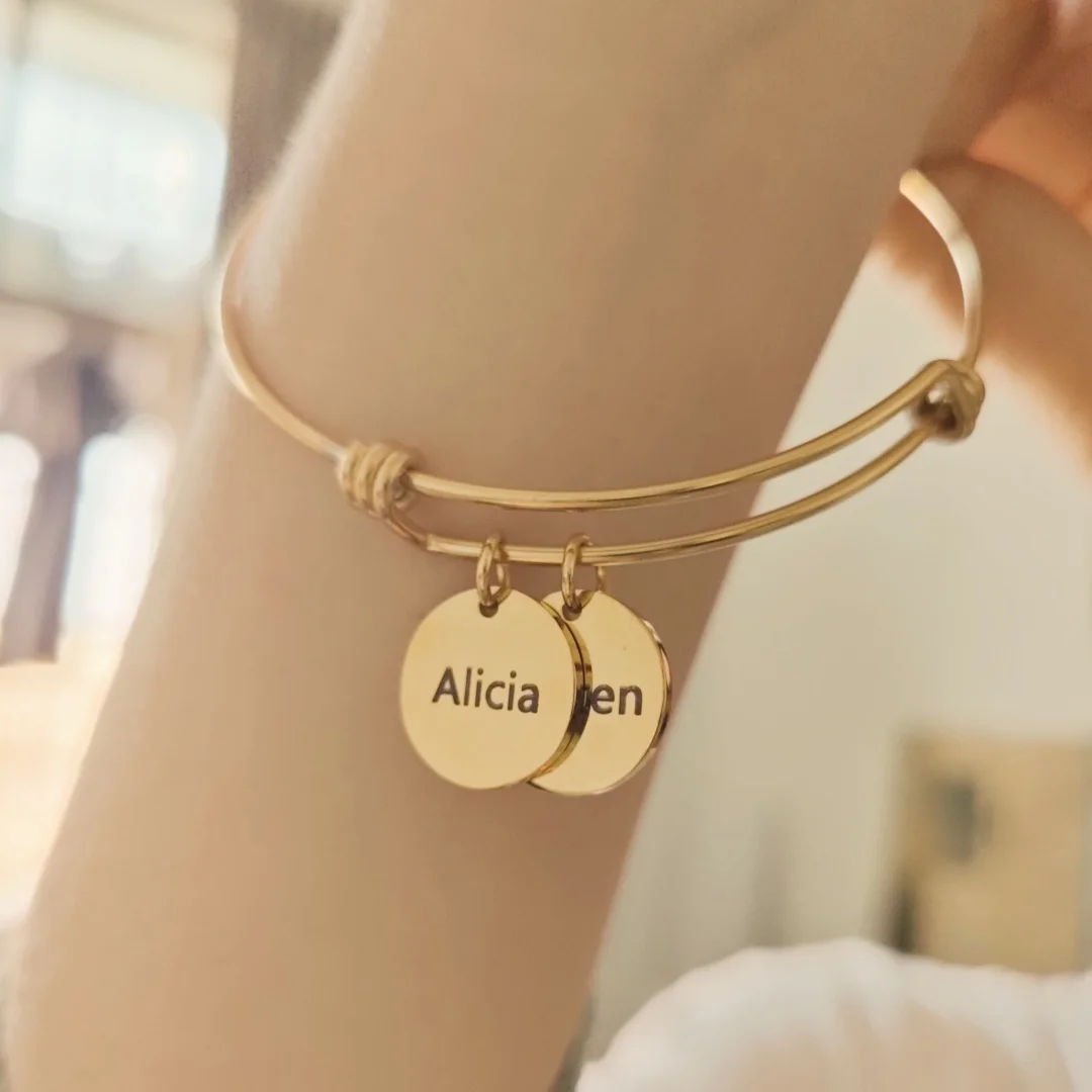 Pulseras Personalizadas para Mujer con Grabado de 1-8 Nombres, Colgante Redondo de Acero Inoxidable, Brazalete de Amistad, Joyería, Pulsera Mujer