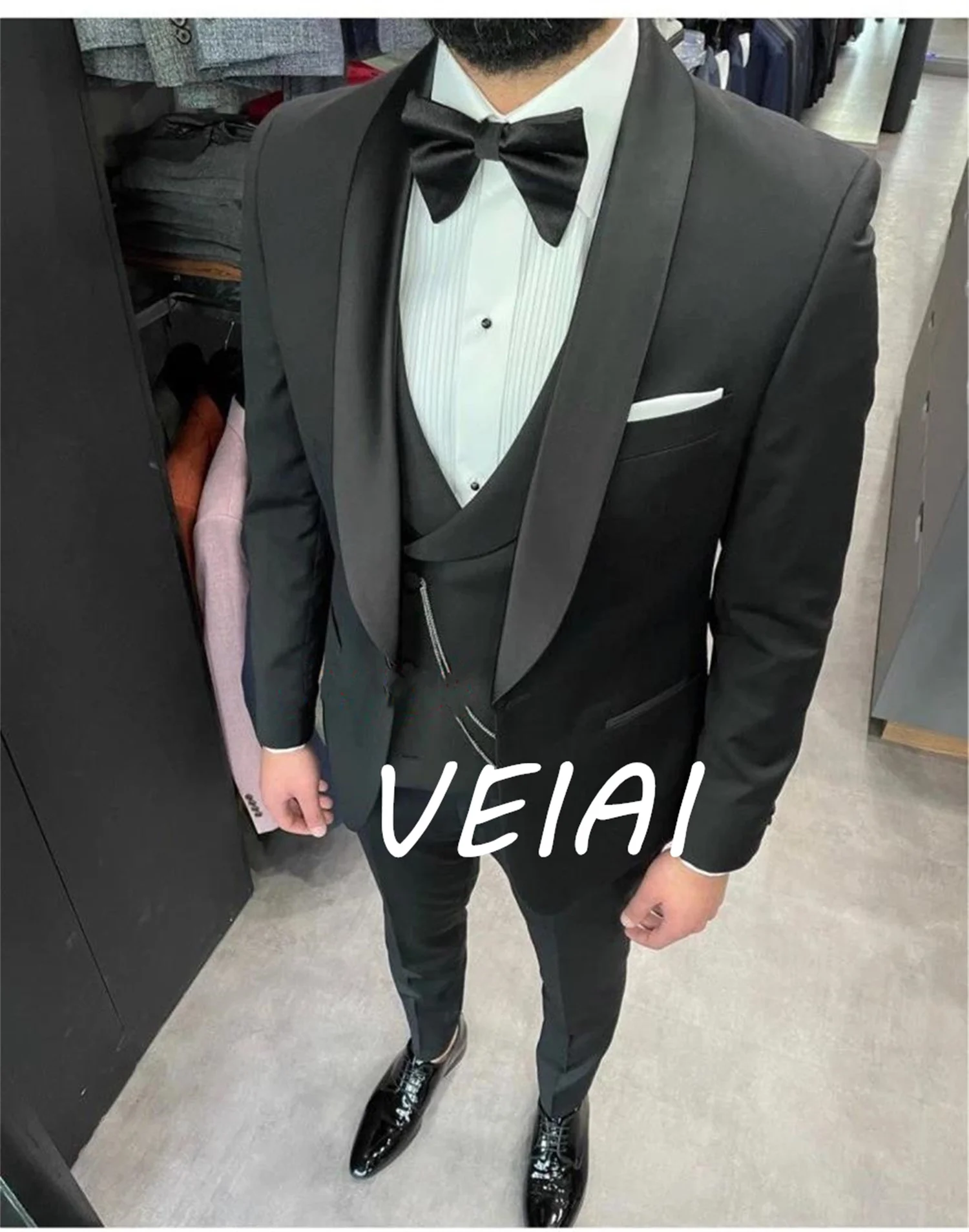 

CustomizedBlack Shawl Lapel Slim Fit Men Suits 3 Pcs Costume Homme Grooms Wedding Tuxedos Terno Masculino Slim Fit Prom Jacket+P