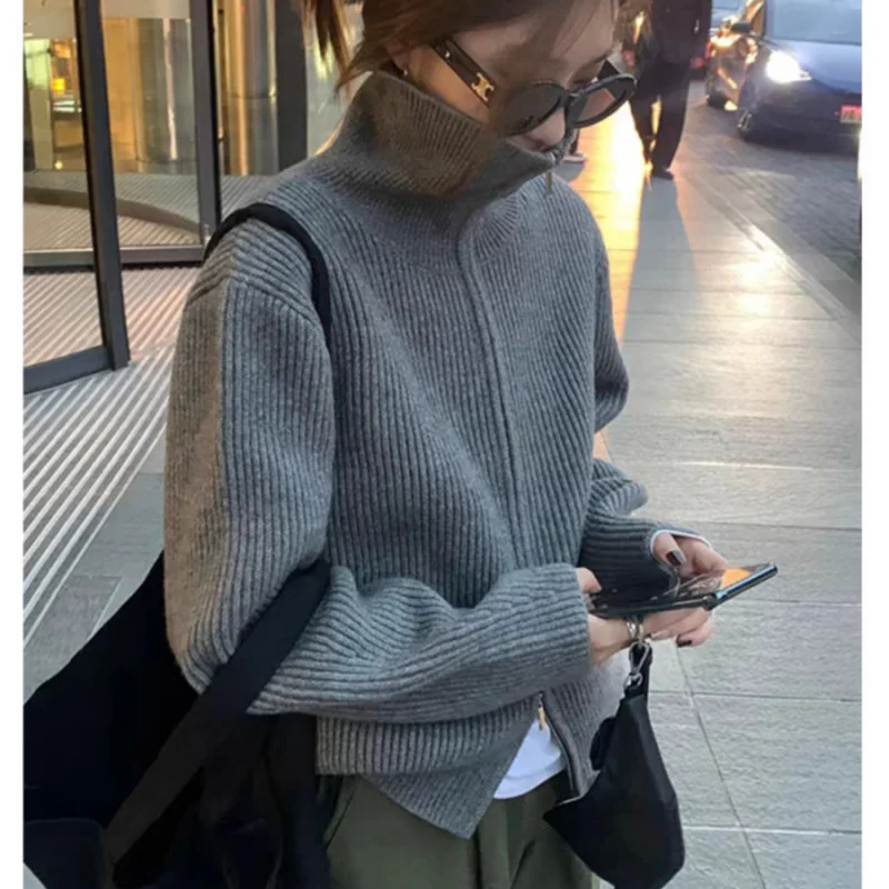 

2023 Korean Retro Double Zipper High Neck Knitted Cardigan Women, Autumn And Winter Lazy Style, Design Sense, Casual Versati