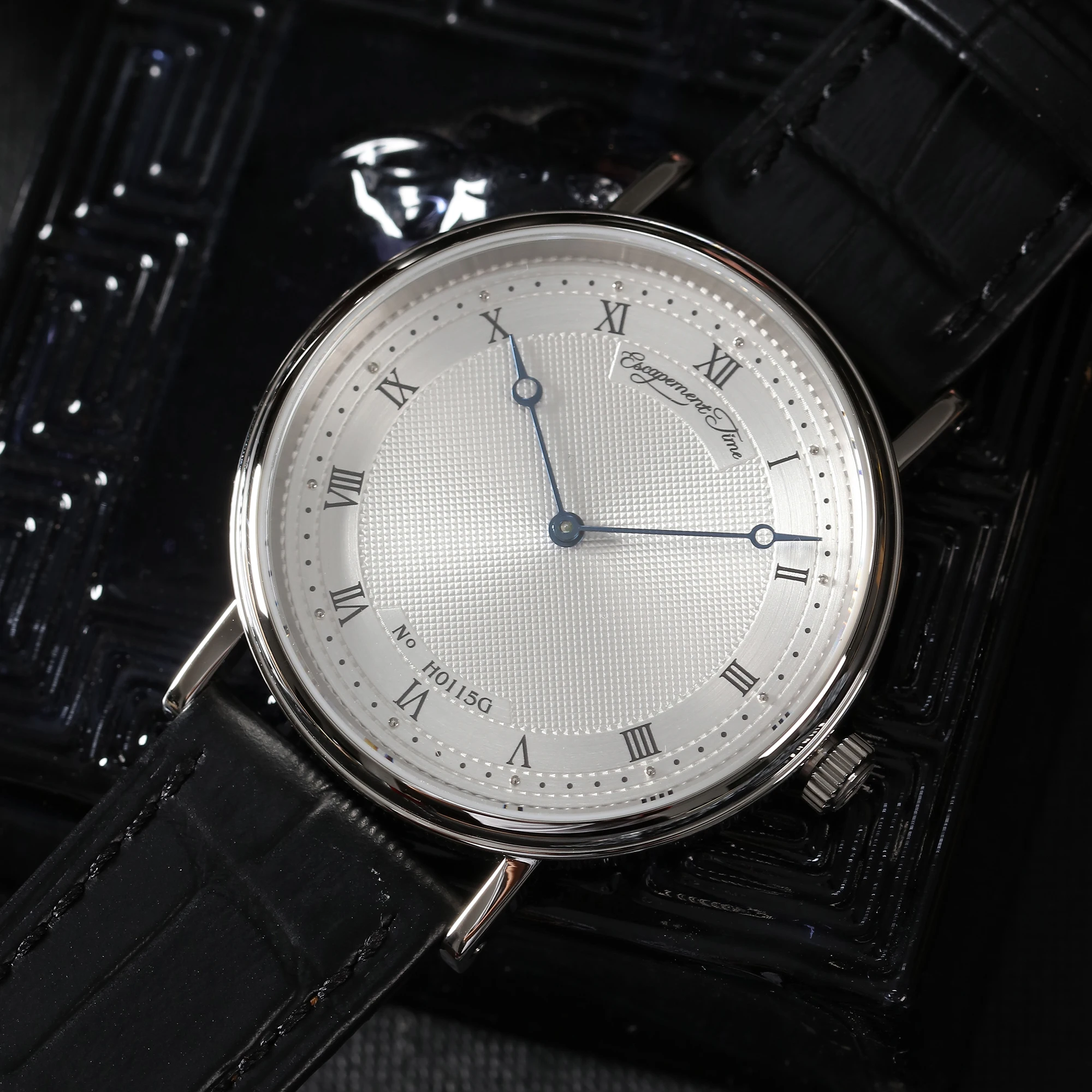 【Escapement Time】 Quarzwerkuhr, 38,5 mm Gehäuse, wasserdicht, 50 m, blauer Hand zur Wärmebehandlung – Detail 22