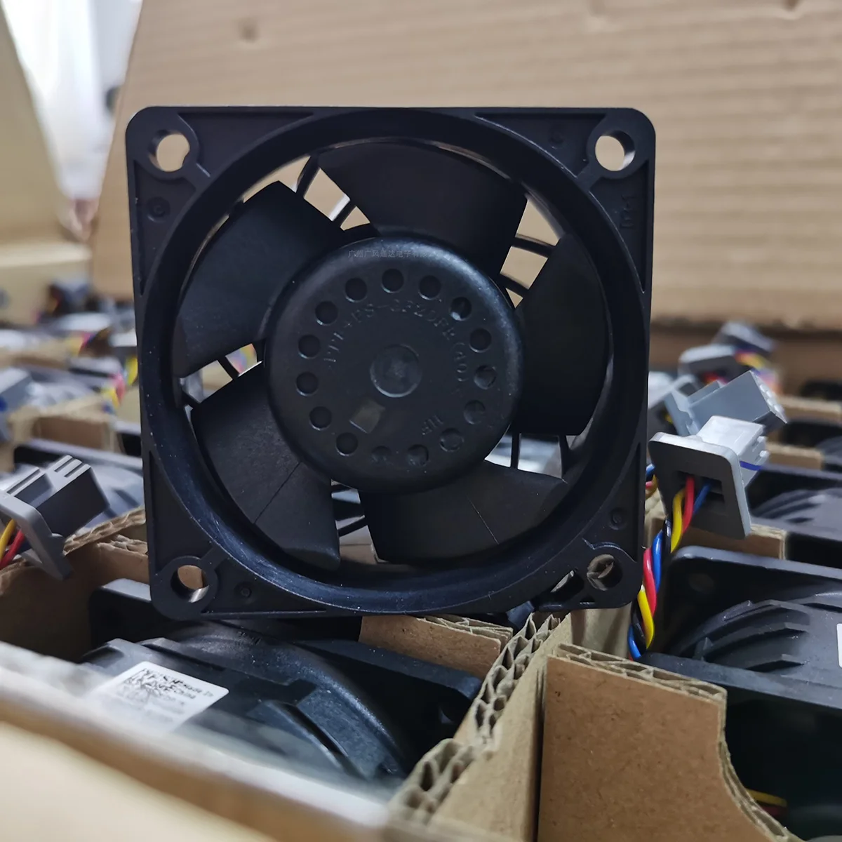 VF60381B1-Q000-S99 Ventola per server 12 V 11,76 W 6038