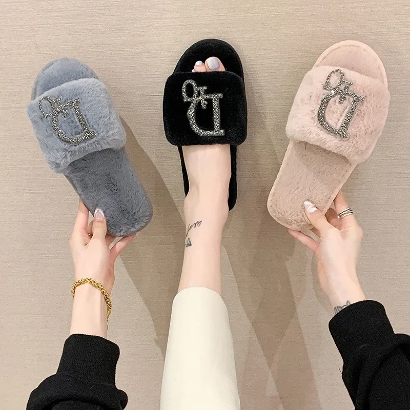 2025 autumn and winter women's woolen slippers, brand new bright diamond flat bottom warm one-piece slippers