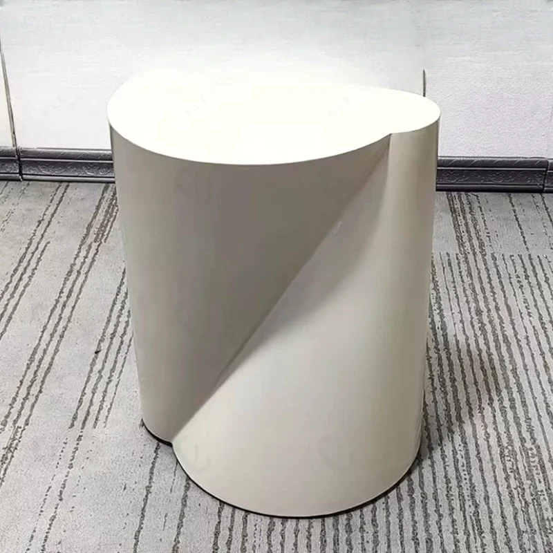 

Metal Stool Design Corner Table
