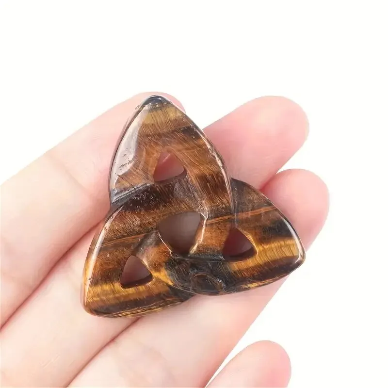 Natural Stone Lrish Knot Healing Cavring Tumble Ornament 1 Inch