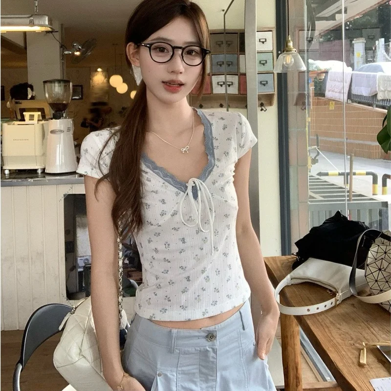 Summer New Korean Sweet Crop Top Women Floral Print Spliced Lace Edge Slimming Unique Pretty Ladies Casual Daily Top