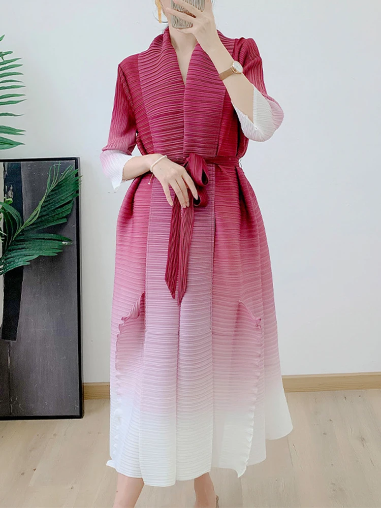 LANMREM Elegant Gradient Pleated Dress Women Scarf Collar Belt Gathered Waist Dresses Fashion Party 2024 Spring New 2AA4367