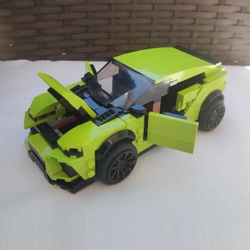 City Car Model MOC Building Bricks Urus High-Performance Luxury SUV Modular Technology Children Holiday Gifts Assemble Toys Suit