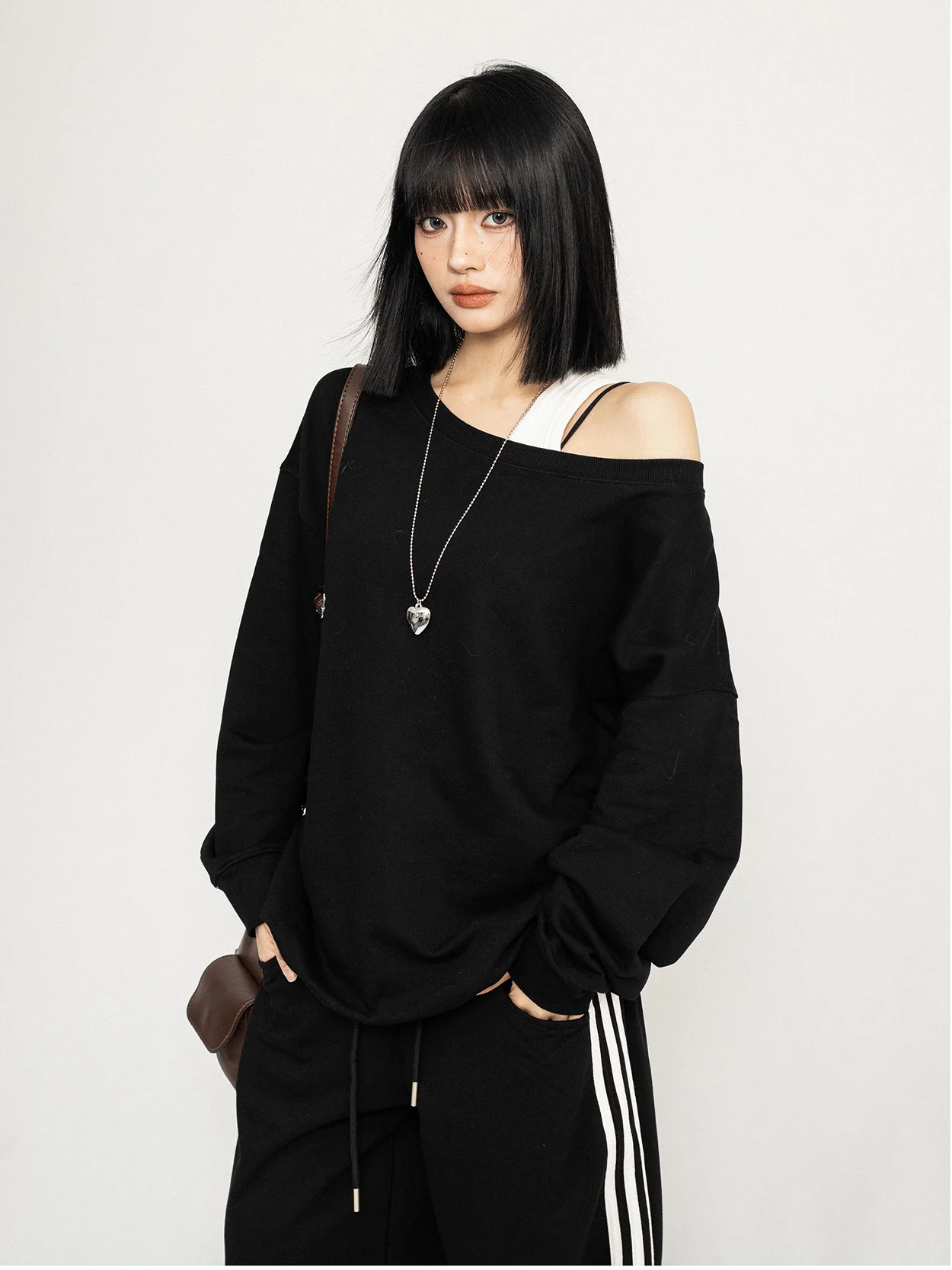 

OCTTFLAB2024 Женская повседневная свободная толстовка с открытыми плечами и длинными рукавами, простой крой, из смесового полиэстера и хлопка, модная футболка