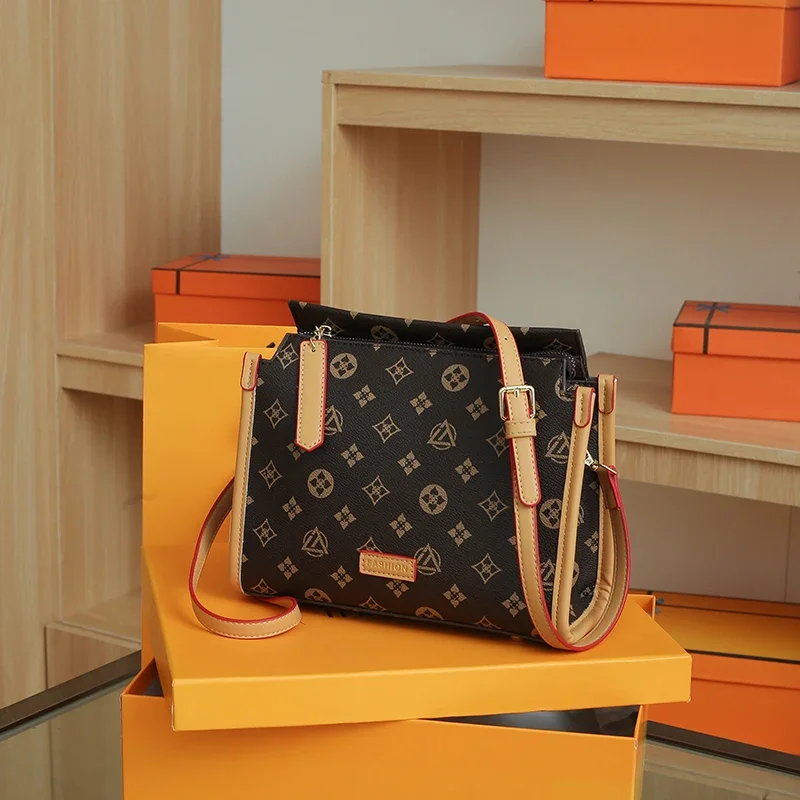 

Trendy Solid Color Messenger Bag For Women - Chic Crossbody Tote With Paris Fashion Letter Logo, Vintage Luxury Designer Handbag