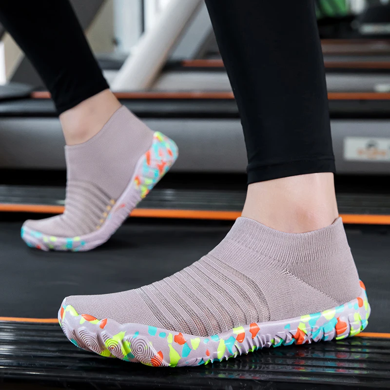 

Summer New Women Man Shoes Breathable Comfortable Ultra Light Non-slip Flat Water Shoes Outdoor Casual Sports Shoes Sneakers