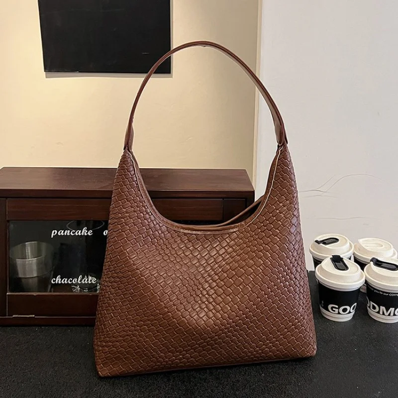 

Stylish Women's Luxury Designer Inspired Shoulder Bag Fashionable Leather Crossbody Handbag Purse Tote
