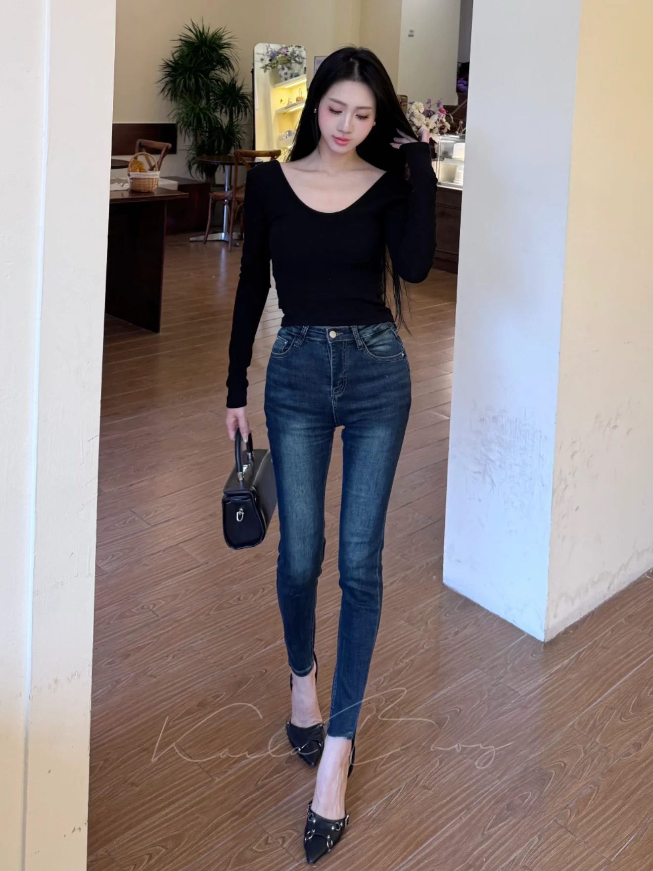 

Ретро джинсы слим-фит с высокой талией из хлопкового стрейч-денима, расклешенные, с эффектом утяжки живота и подчеркивания бедер, женские, осенняя мода