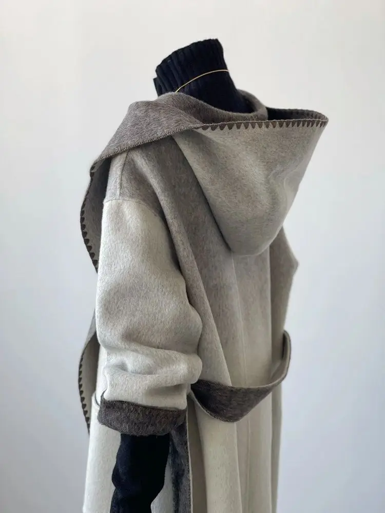 Mid-Length Gray Woolen Coat With Contrasting Color Cape Coat And Hooded High-End Feel