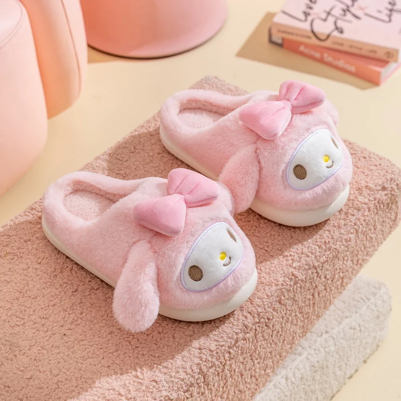 Sanrio Womens Winter Warm pantofole Cinnamoroll Hello Kitty Kuromi Melody Fluffy Cute Cartoon Cotton pantofole Homewear Shoes