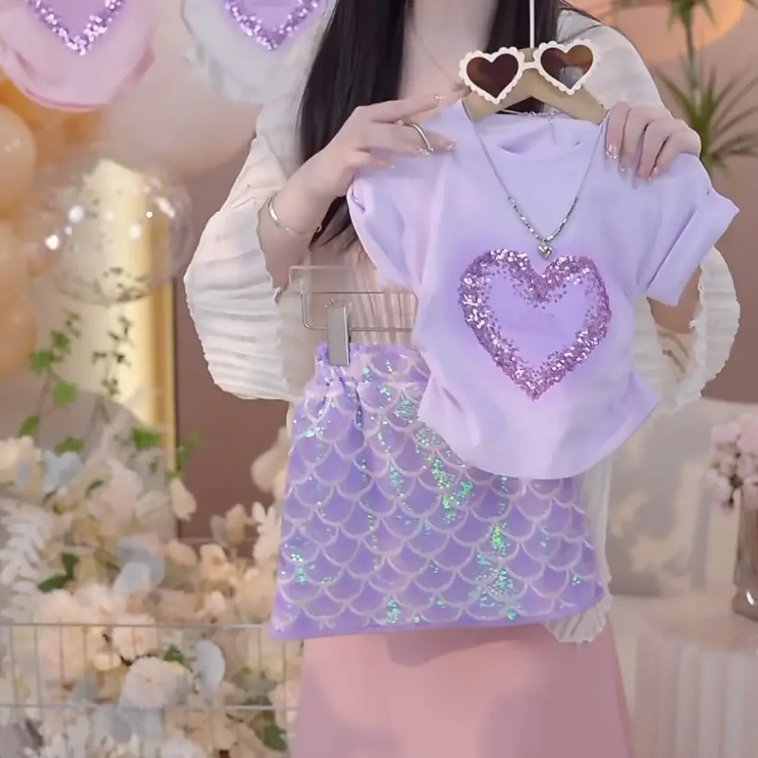 

2025 New Baby Girls Summer Teenage Fashion Casual Sets, Love Pattern T-shirt + Sequined Skirts 3-9T