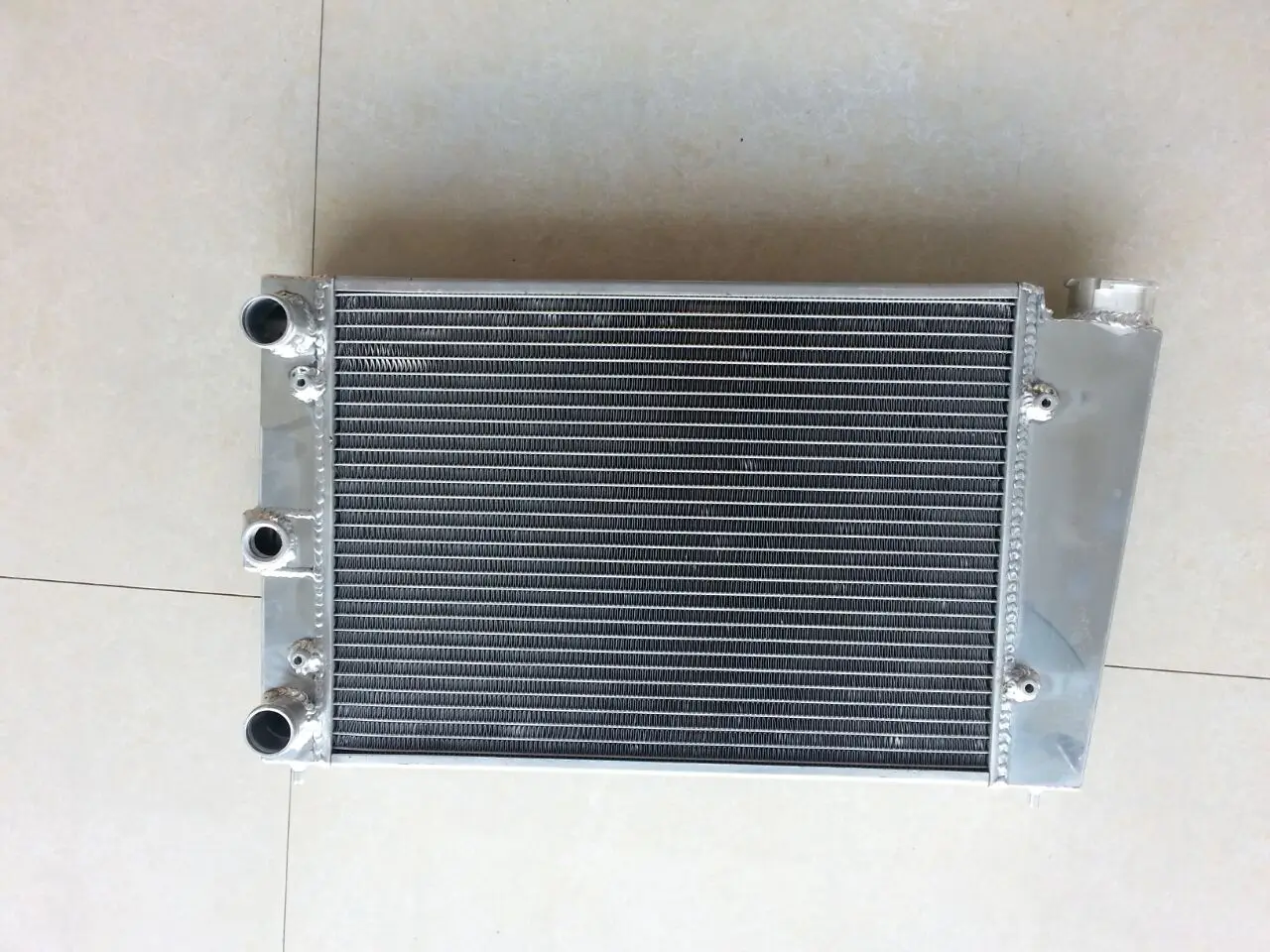3 ROW 40mm Aluminum Radiator for 1981-1984 VW Golf Mk1 1.1L 1.3L 1981 1984 1982 1983