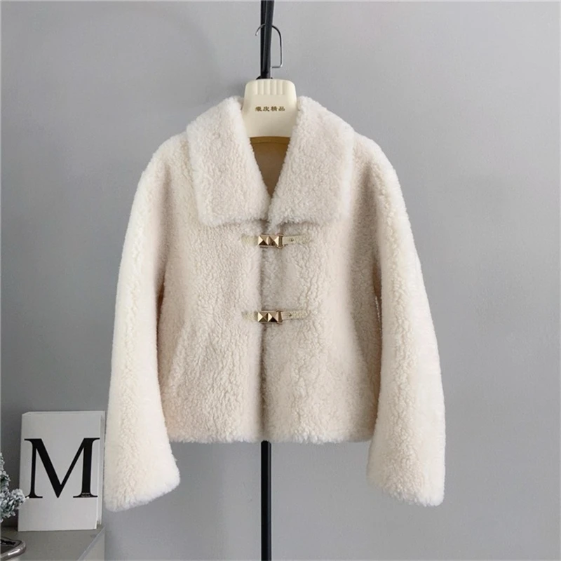 2024 Fall and Winter New Lambswool Fur Buckle Short Jacket Women Sheep Shearling Pure Wool Warm Coat PT4127