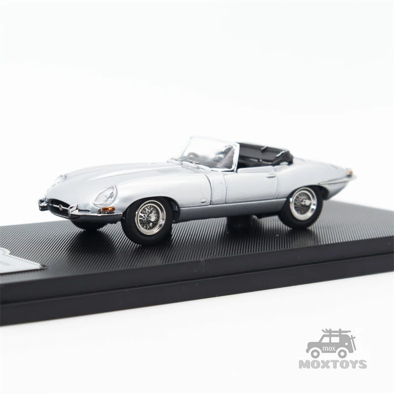 

Модель автомобиля GFCC 1961 convertible Jaguar, Модель E-Type, серебристая, отлитый под давлением