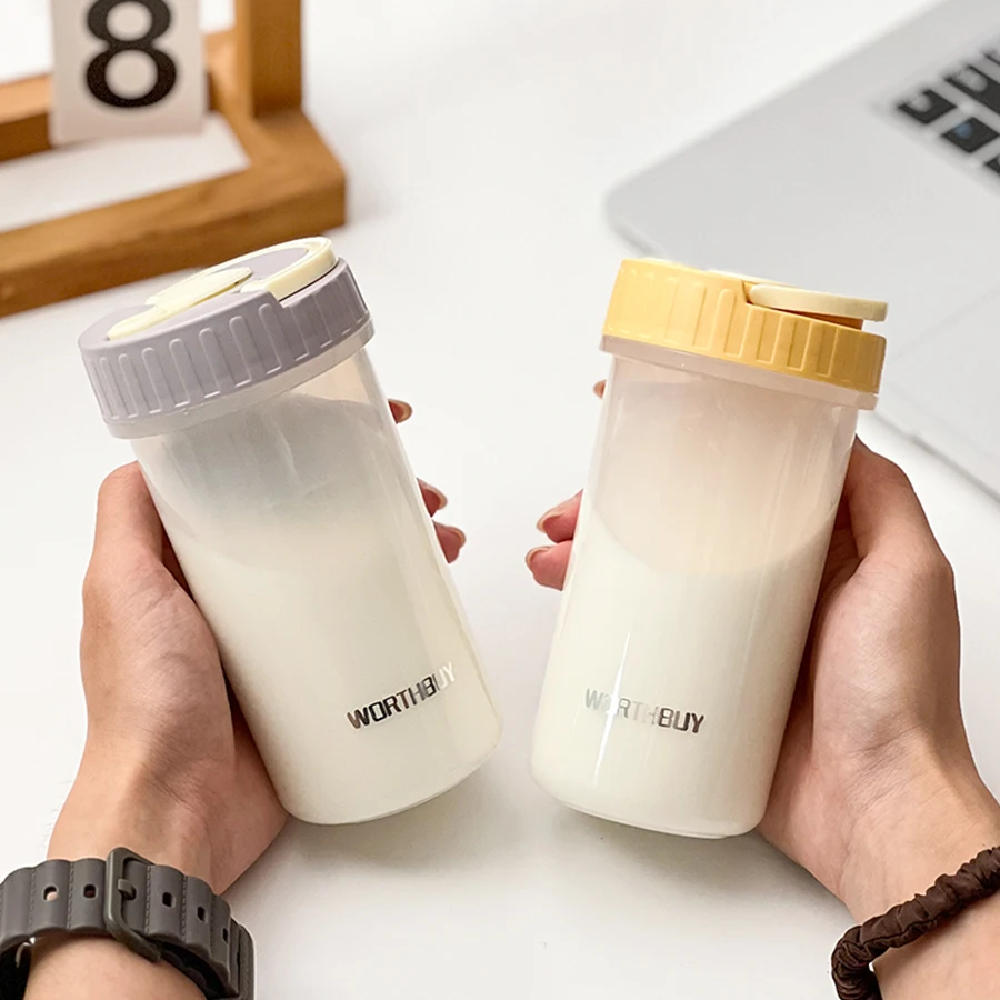 Clear Plastic Water…