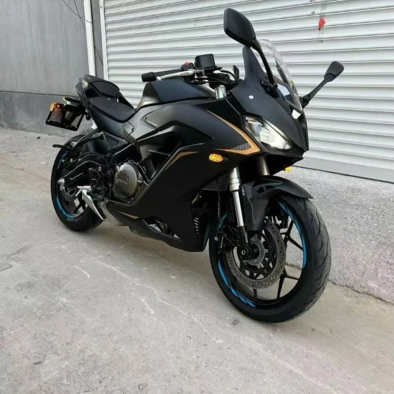 Rs 250Cc double cylinder water-cooled motorcycle