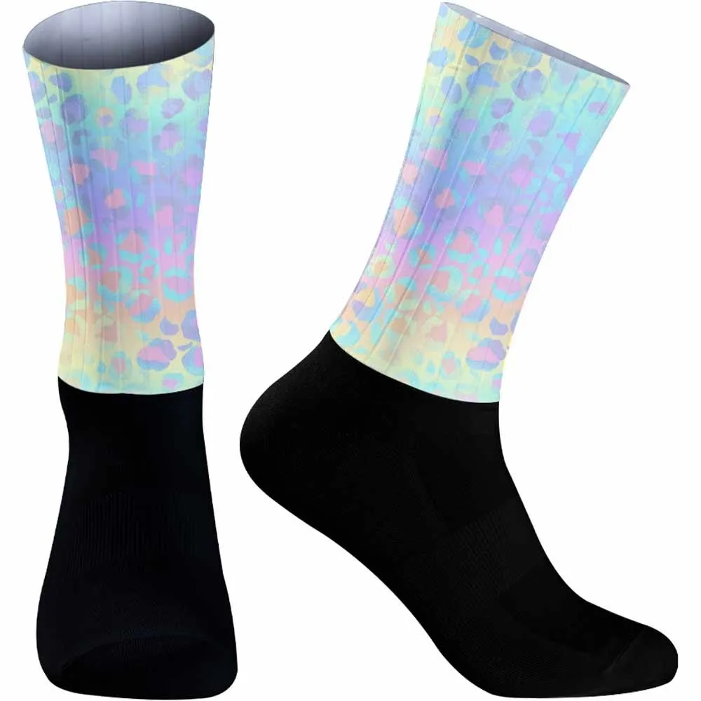 

«Геометрия указывает градиент: велосипедные носки 2025 года, которые превращают в модные заявки!»