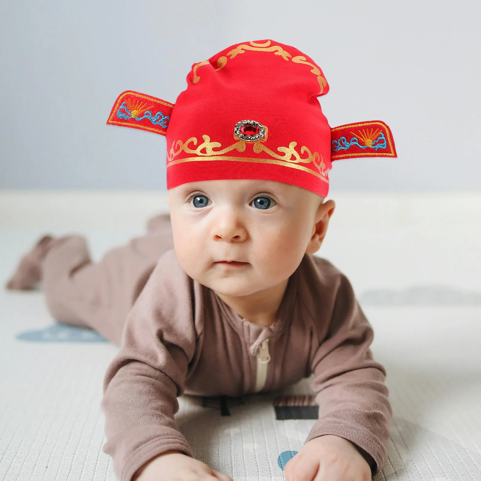 قبعة عيد الميلاد الأولى للأطفال من القطن الأحمر، قبعة ناعمة من Zhou Fortune Crown لالتقاط الصور الفوتوغرافية والحفلات والاحتفالات للجنسين لحديثي الولادة