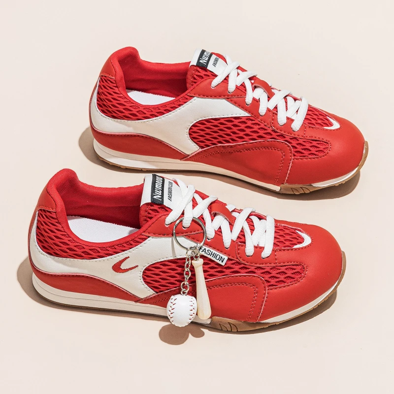 CICIYANG النساء أحذية رياضية شبكة 2026 ربيع جديد الإناث عدم الانزلاق الشقق أحذية كرة القدم أزياء من الدانتل متابعة أحذية تدريب الألمانية النساء