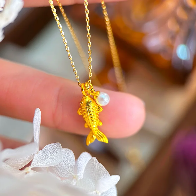 9999 gold - A rare and stylish design pearl necklace for gentle ladies, featuring a small golden fish-shaped pendant