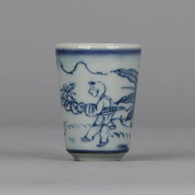 Traditional Chinese blue and white figure patterns tea cups wine glasses antique porcelain folk collection art ornaments