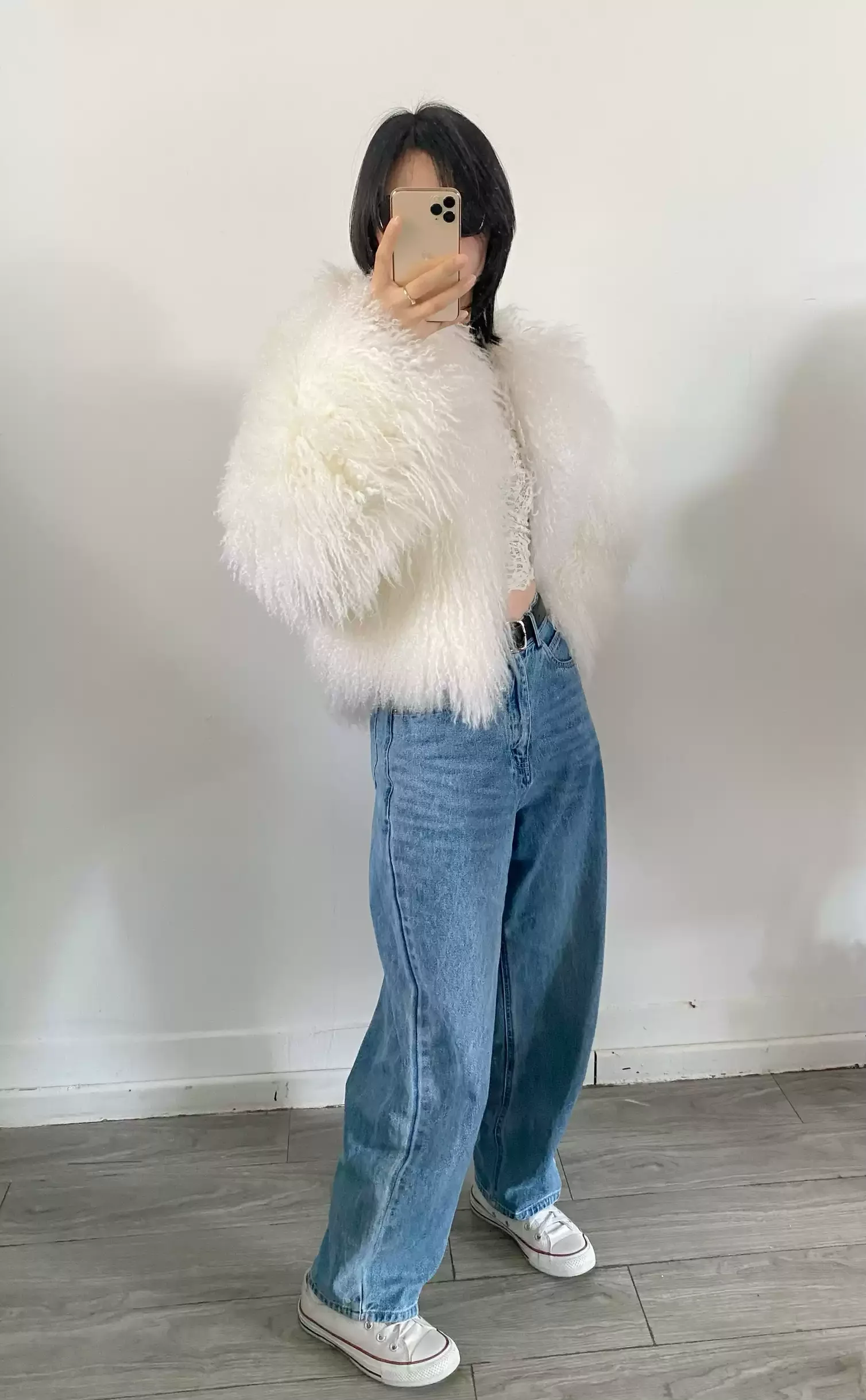 Рисунок 2 - Зимняя женская шуба из натурального меха