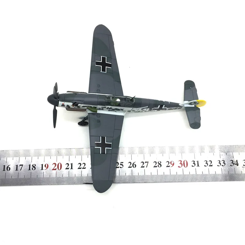 Military WW2  BF109 Fighter 1:72 Scale Model With Stand Me-109 Alloy Plane Collection For Man