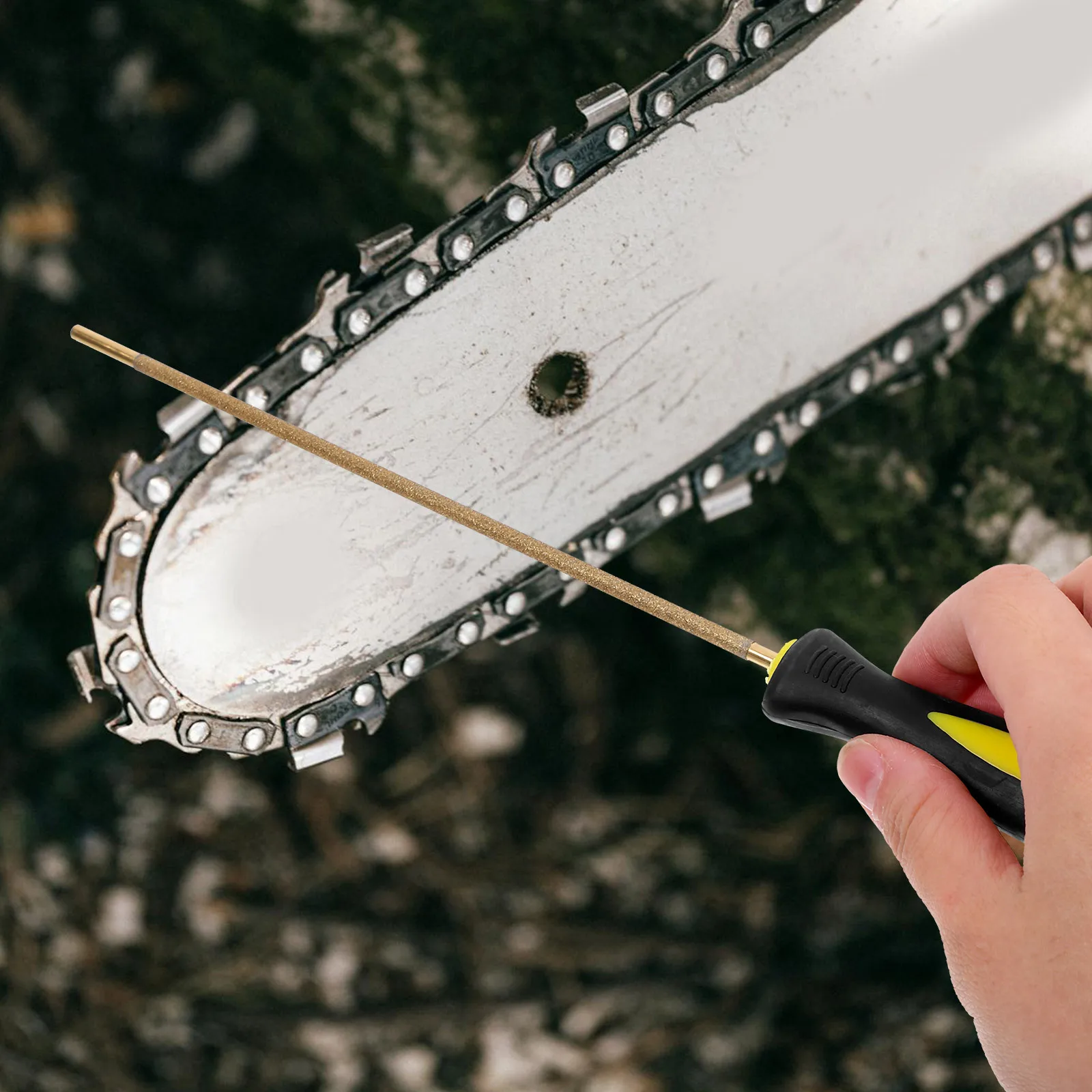 

Chainsaw File Portable Plastic Handle Round Sharpener for Chainsaw Chain Sharpening Polishing Tool Chain Saw File