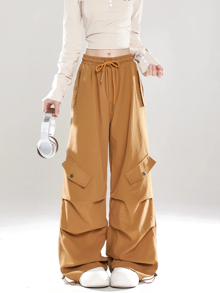 

Американские ретро-брюки карго для женщин: свободные, прямые, струящиеся, повседневные брюки. Новинка осени 2026: дизайнерская сенсация для уличного стиля.