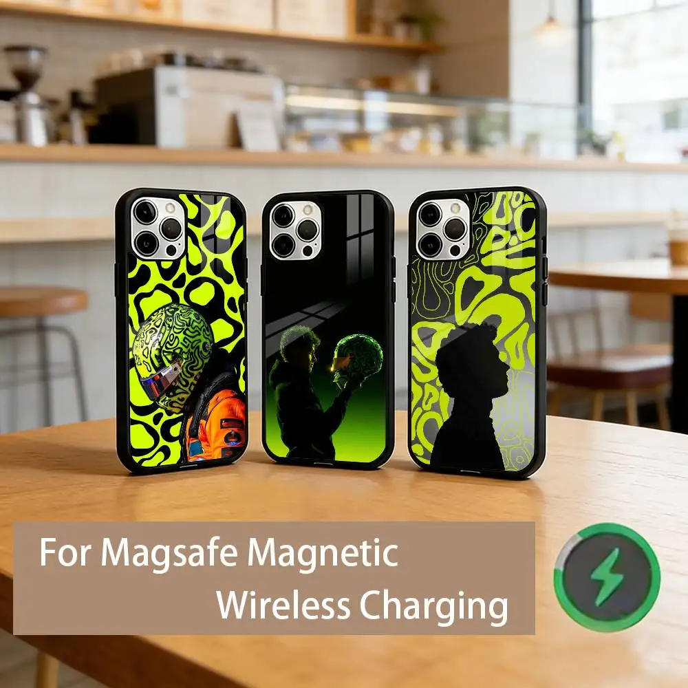 

L-Lando N-Norris Racer Phone Case For iPhone17,16,15,14,13,12,11 Plus,Pro Magnetic with Magsafe Wireless Charging