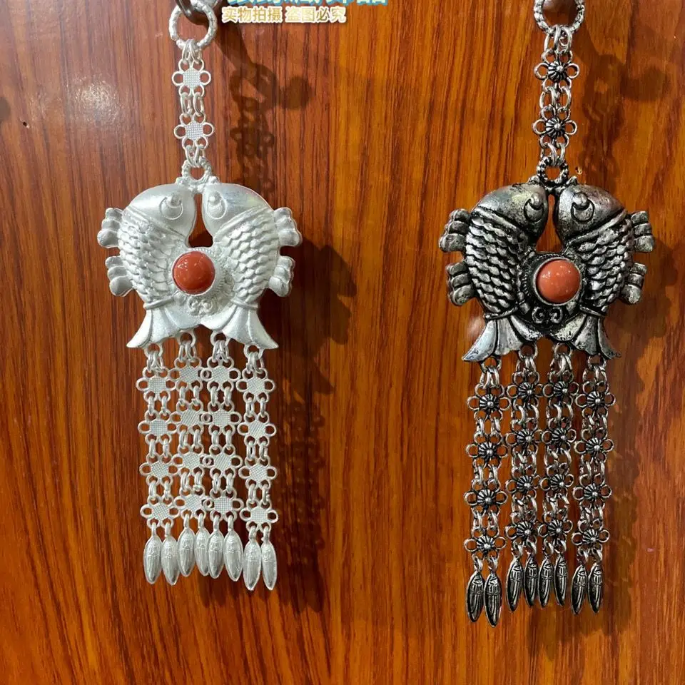 

White copper silver-plated Tibetan accessories sewing kit, the same waist accessories for men and women