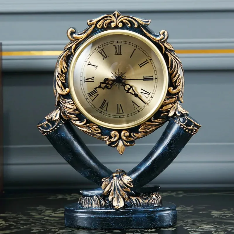 

European-Style Clock Decoration Seat