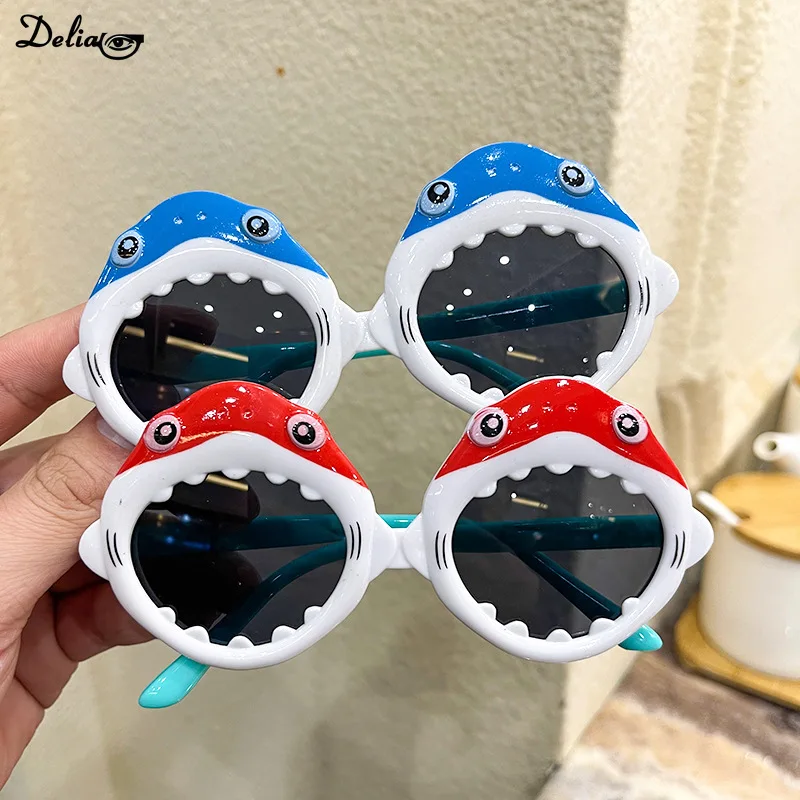 New Kids Sunglasses Cartoon Shark Shape Girls Boy Children Sun Glasses Round Cosplay Eyeglasses Cute Baby Shades Eyewears UV400